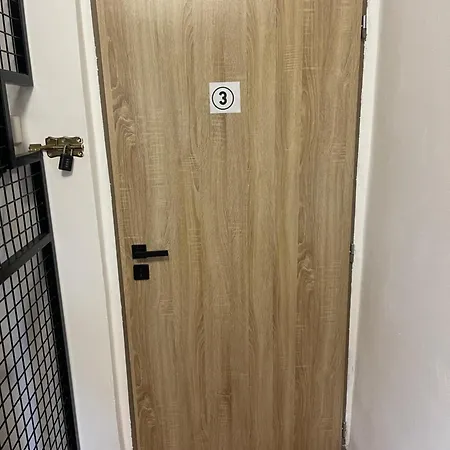 U Letiště V Mladé Boleslavi Albergue *